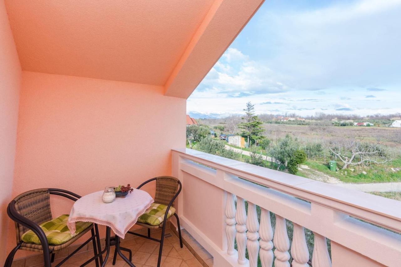 Villa Flora Maris Apartments プリヴラカ エクステリア 写真
