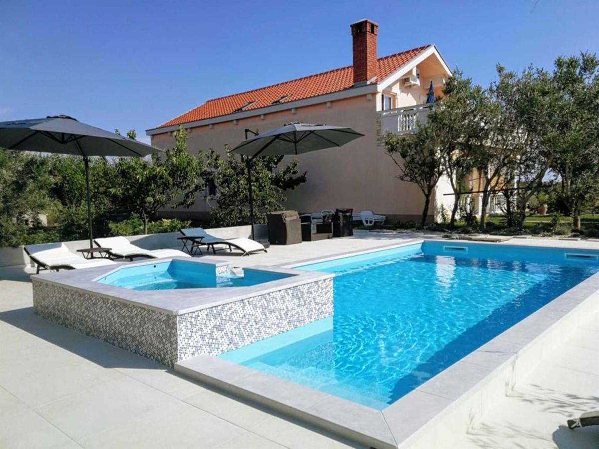 Villa Flora Maris Apartments プリヴラカ エクステリア 写真