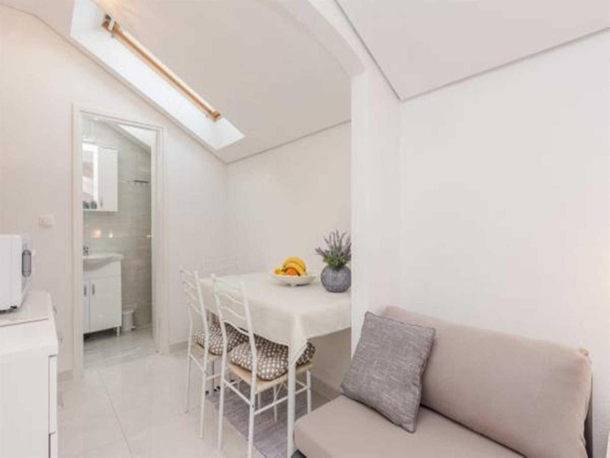 Villa Flora Maris Apartments プリヴラカ エクステリア 写真