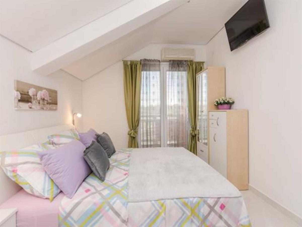 Villa Flora Maris Apartments プリヴラカ エクステリア 写真